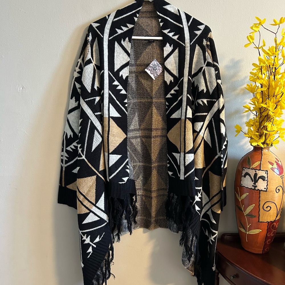 Geometric Black and Tan Fringe Cardigan